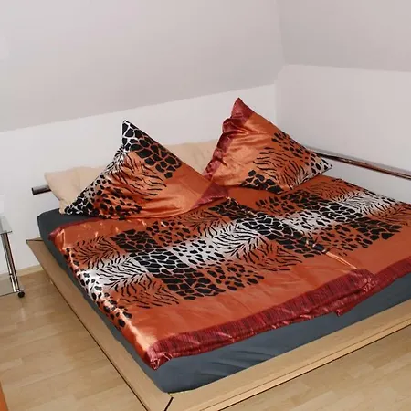 Moni Апартаменты *